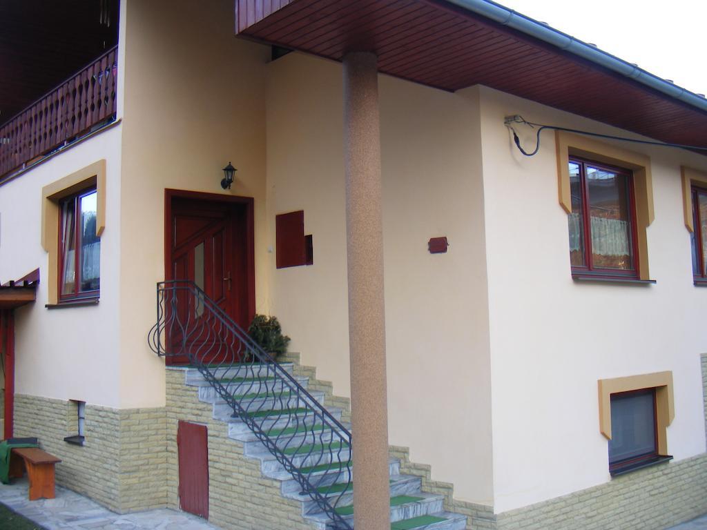 Domino Apartment Korytne Exterior photo