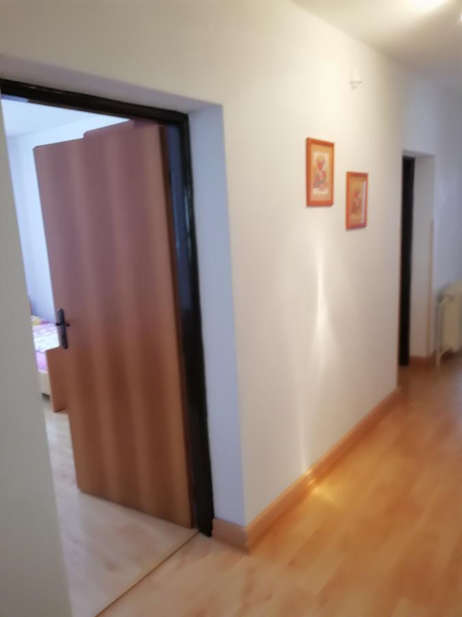 Domino Apartment Korytne Exterior photo
