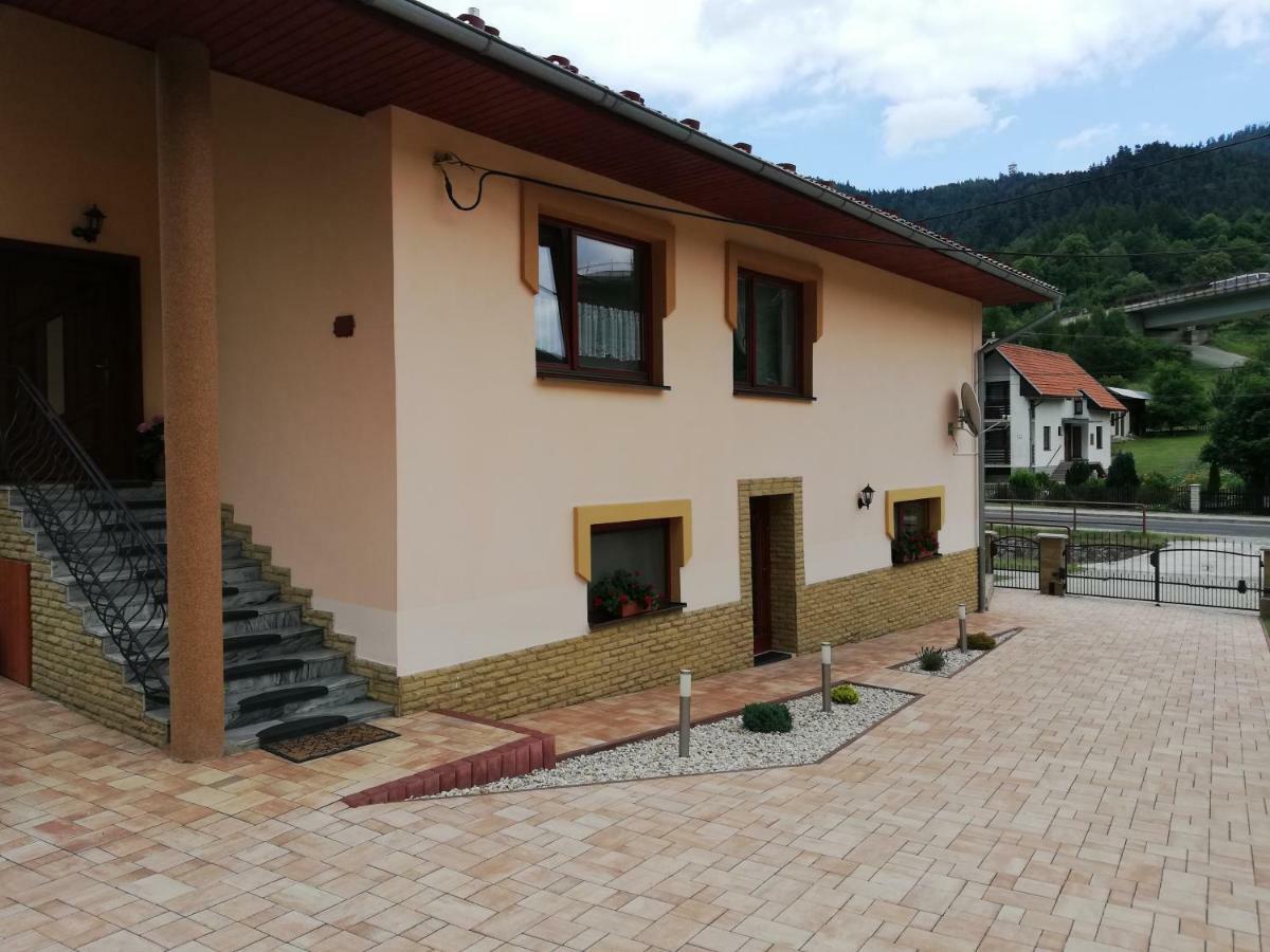 Domino Apartment Korytne Exterior photo